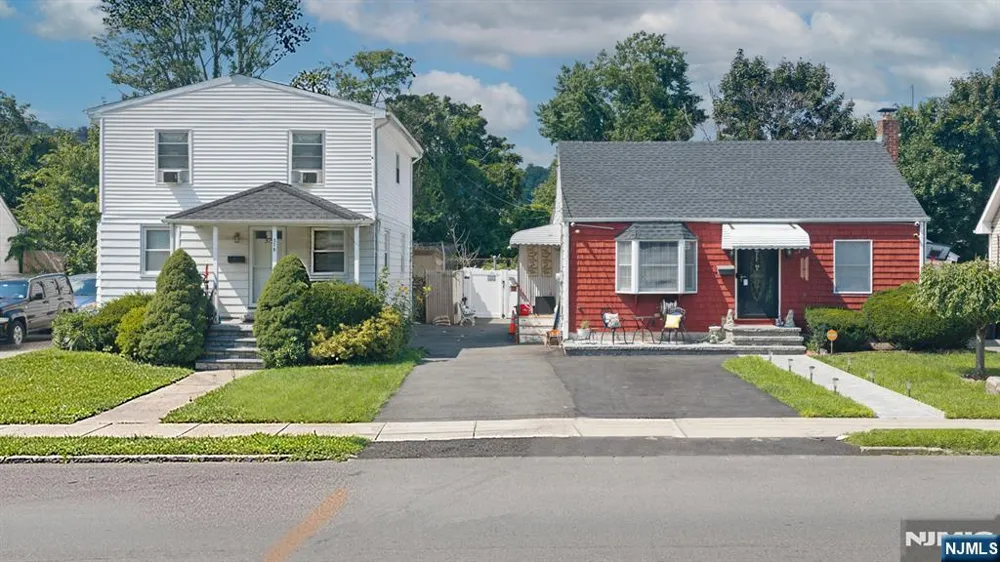 379 Chamberlain Avenue Paterson, NJ 07502