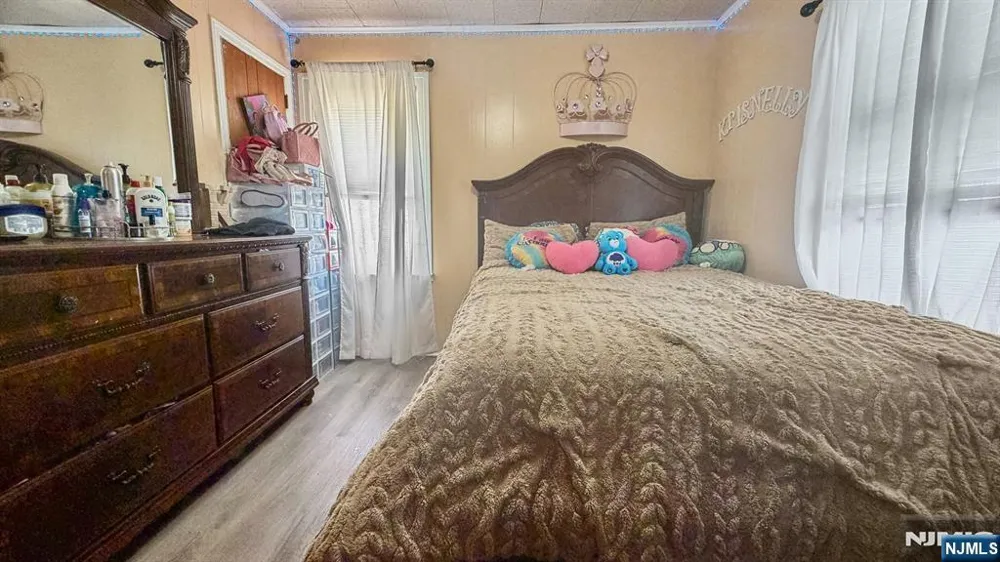 379 Chamberlain Avenue Paterson, NJ 07502