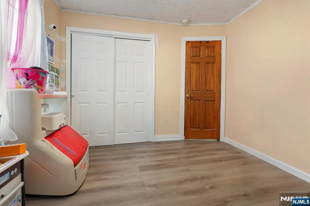 379 Chamberlain Avenue Paterson, NJ 07502