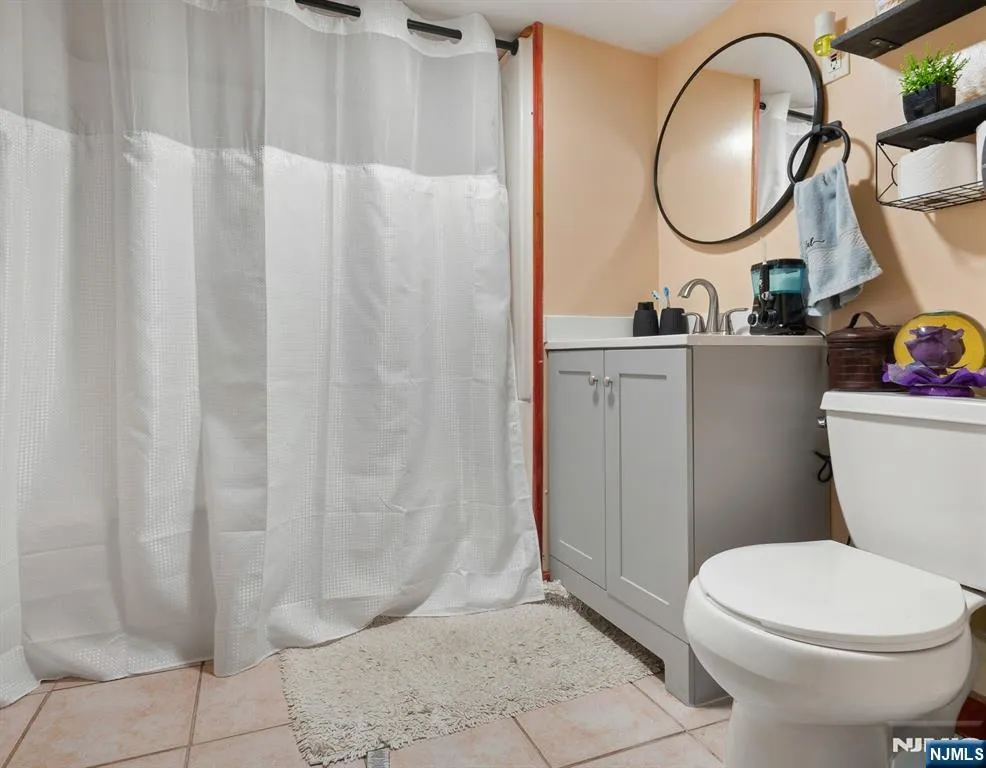 379 Chamberlain Avenue Paterson, NJ 07502