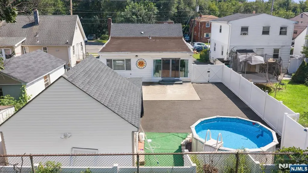 379 Chamberlain Avenue Paterson, NJ 07502