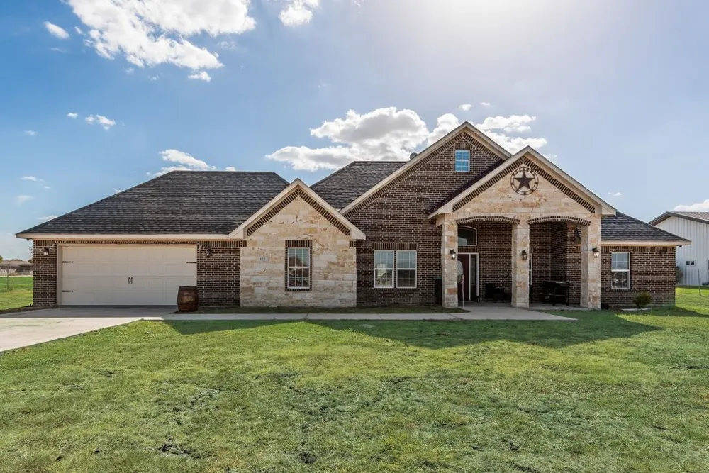 610 Ewing Road Ferris, TX 75125