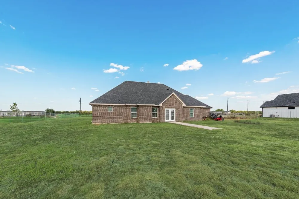 610 Ewing Road Ferris, TX 75125