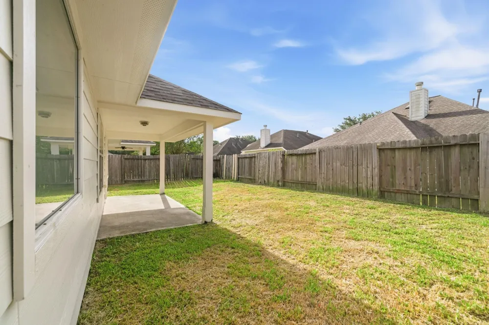 21606 Kings Bend Drive Kingwood, TX 77339