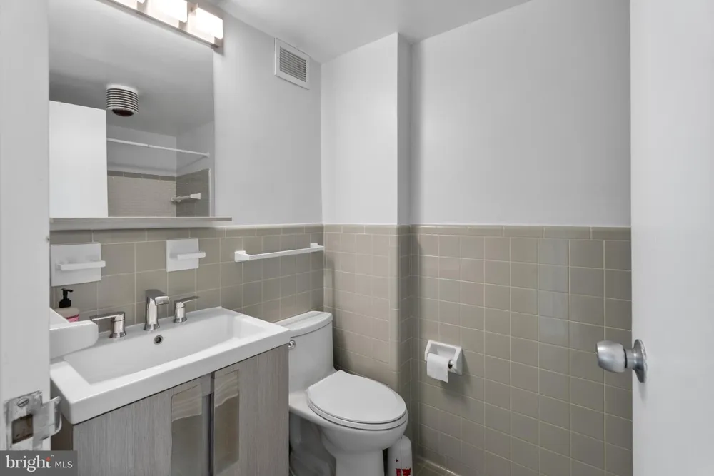 10201 GROSVENOR #422 Rockville, MD 20852