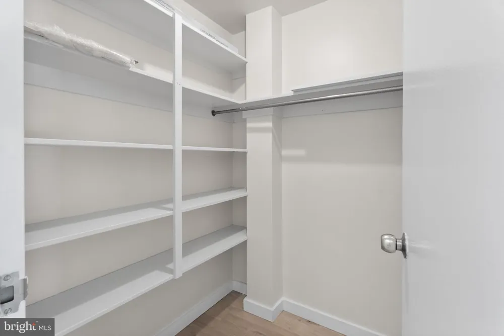 10201 GROSVENOR #422 Rockville, MD 20852