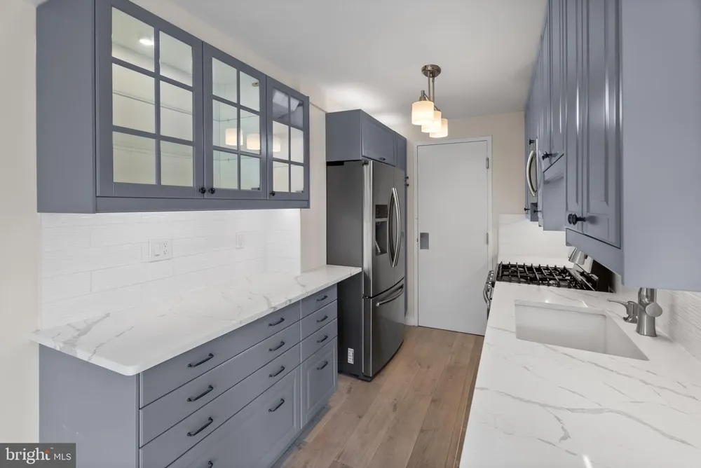 10201 GROSVENOR #422 Rockville, MD 20852