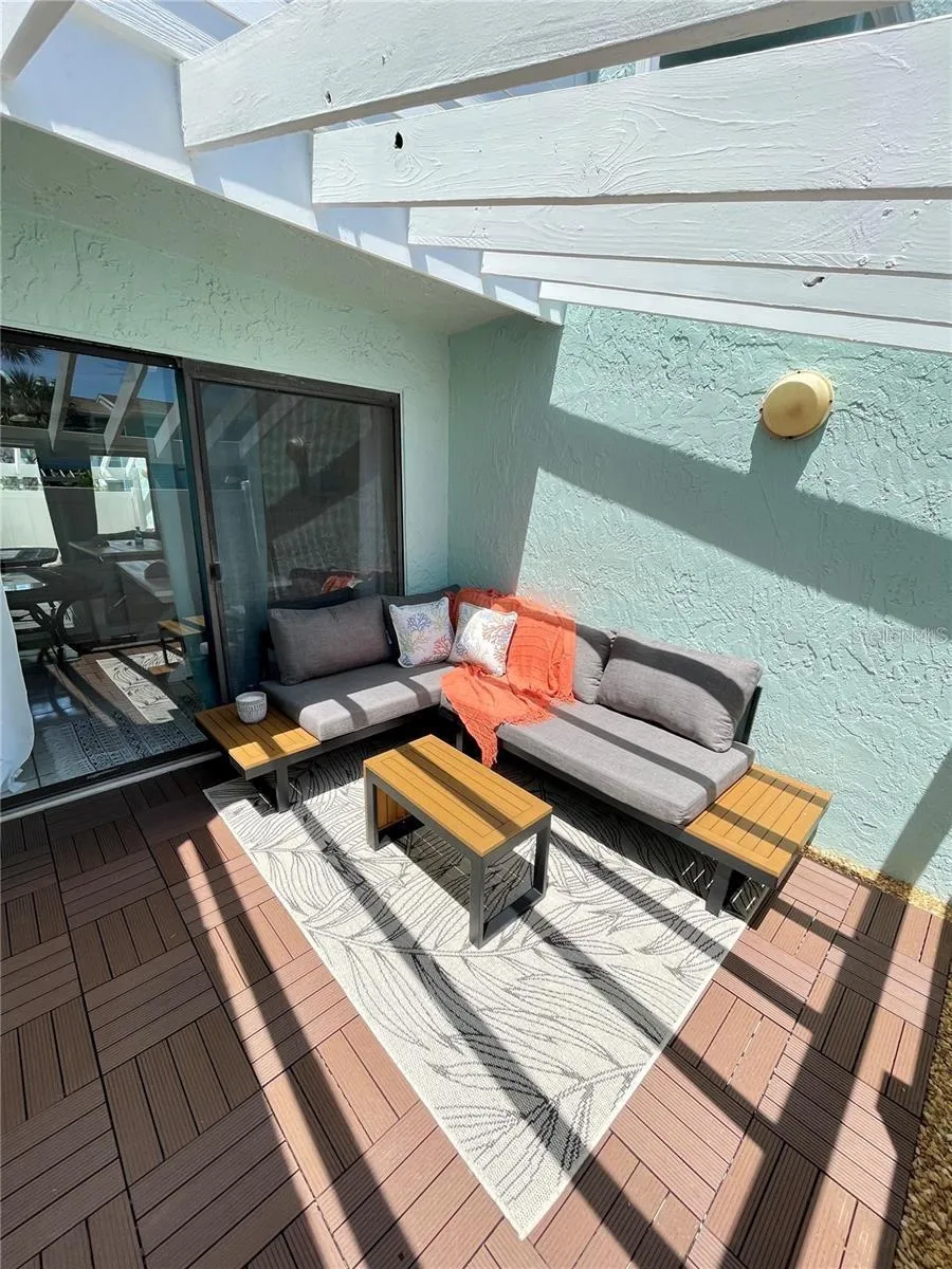 1 WINDRUSH BOULEVARD #81 Indian Rocks Beach, FL 33785