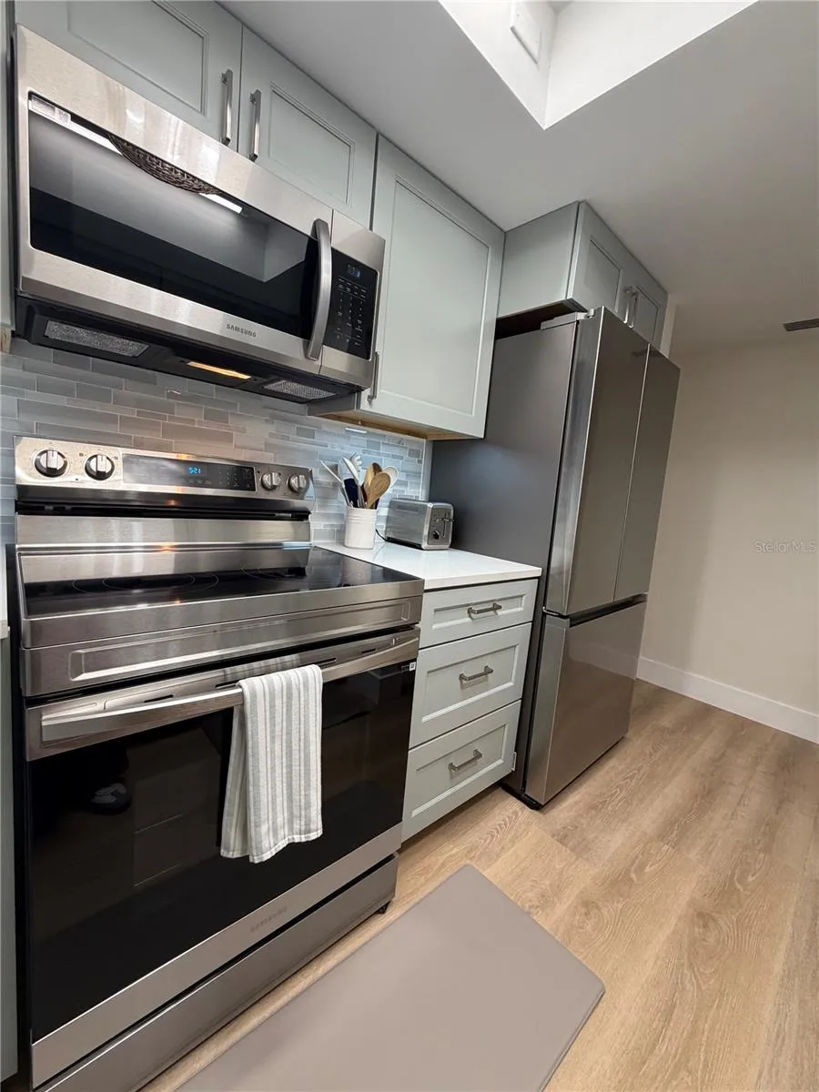 1 WINDRUSH BOULEVARD #81 Indian Rocks Beach, FL 33785