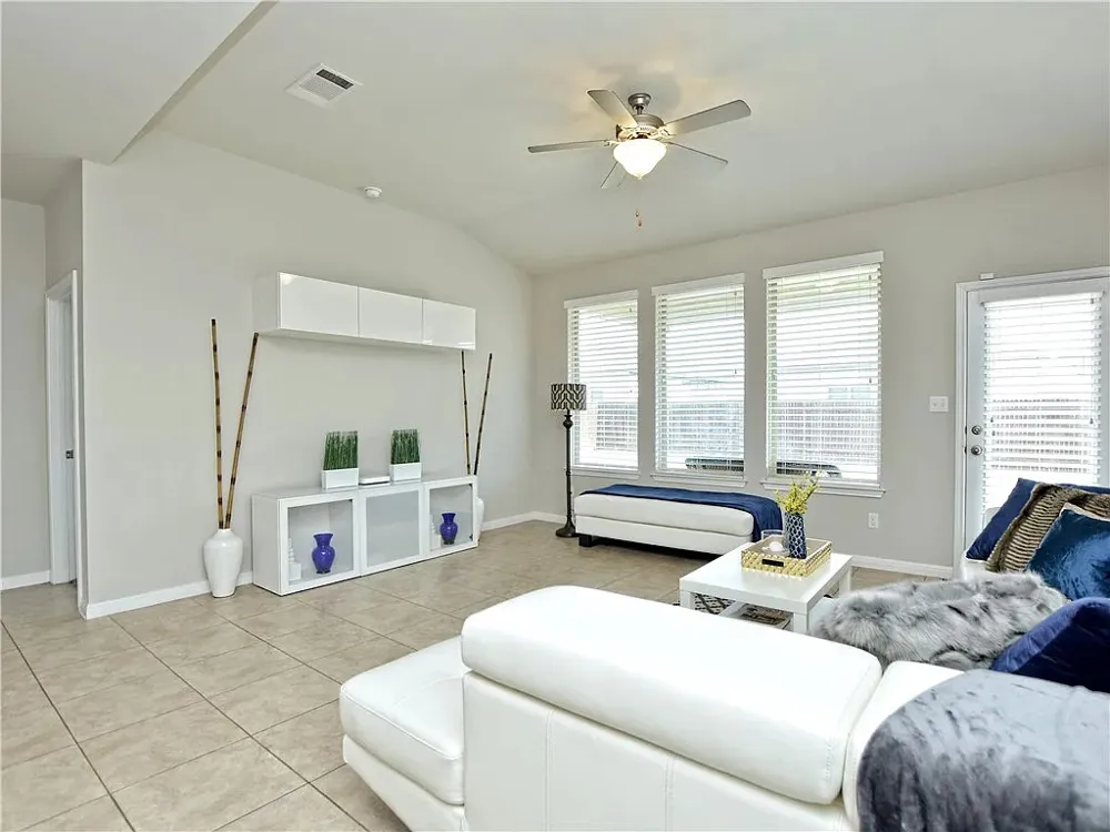 8117 Rosano Street Round Rock, TX 78665