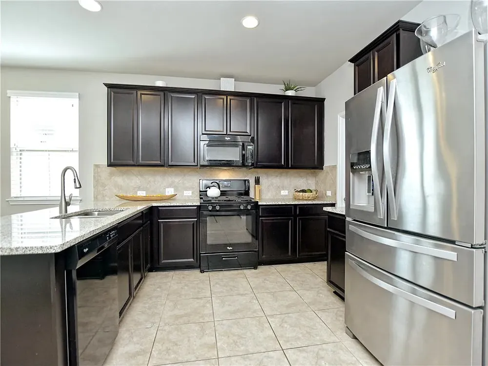 8117 Rosano Street Round Rock, TX 78665