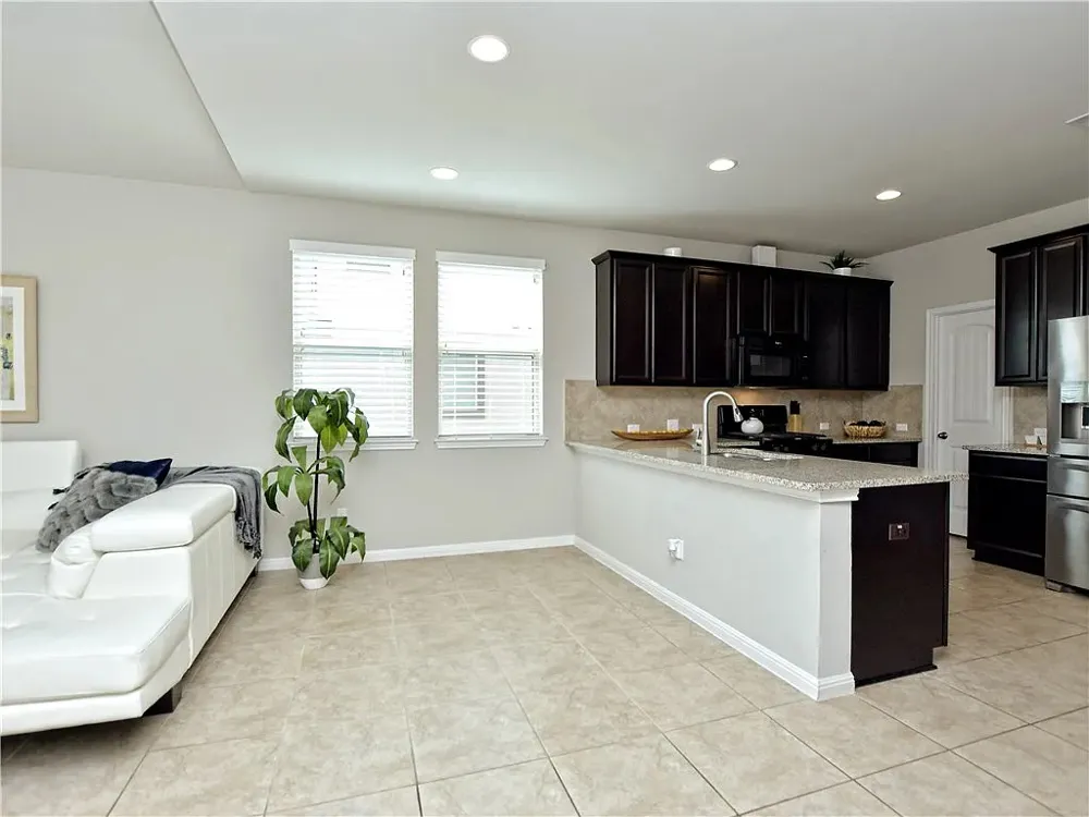 8117 Rosano Street Round Rock, TX 78665