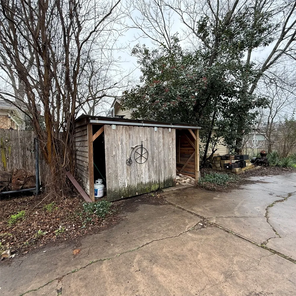 1604 S Austin Avenue Georgetown, TX 78626