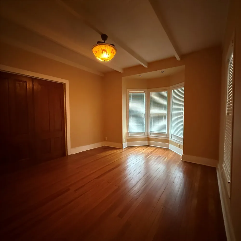 1604 S Austin Avenue Georgetown, TX 78626