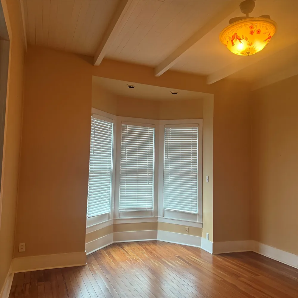 1604 S Austin Avenue Georgetown, TX 78626