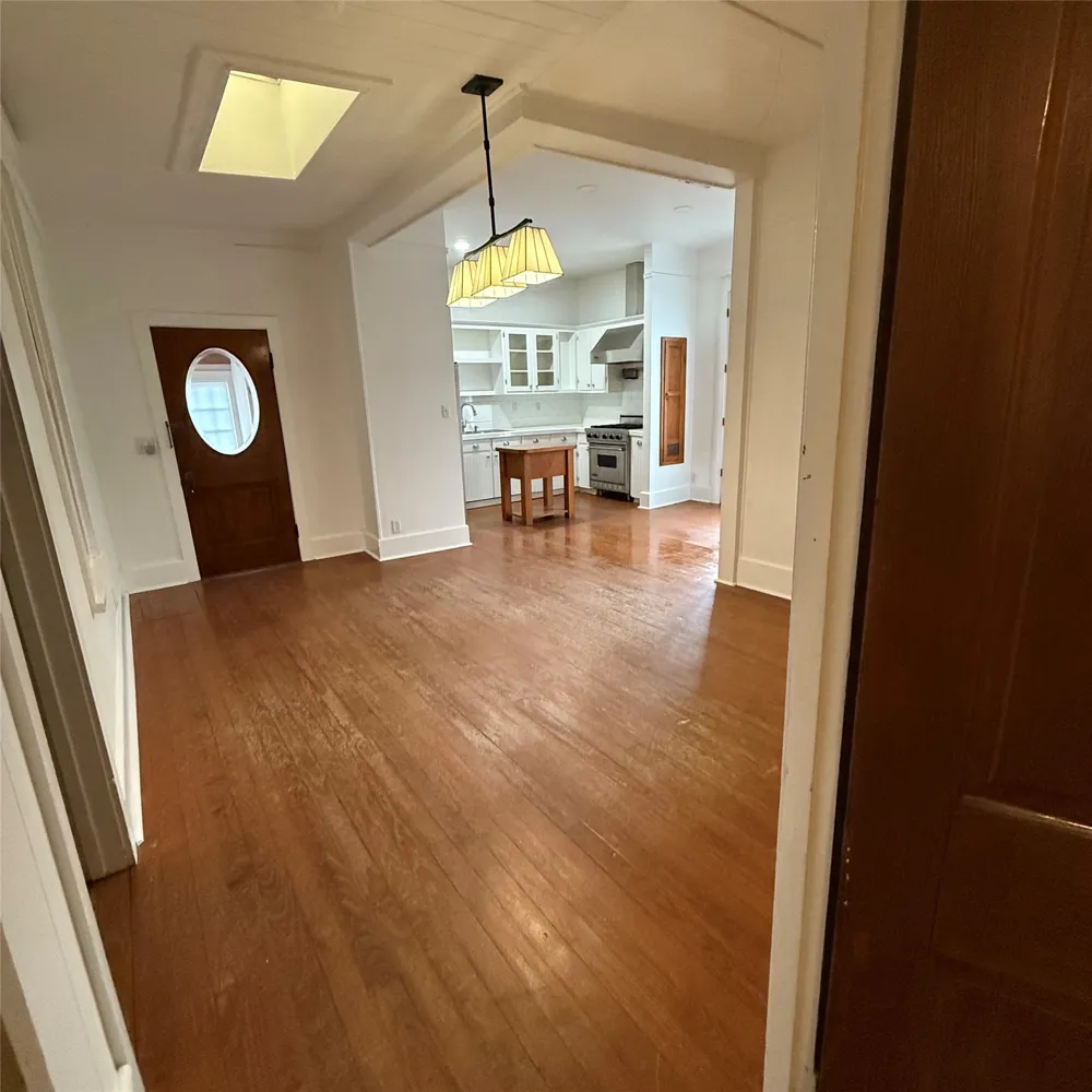 1604 S Austin Avenue Georgetown, TX 78626