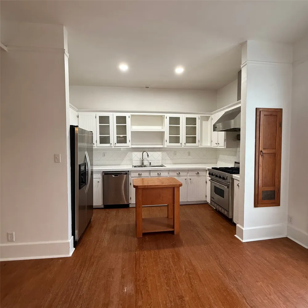 1604 S Austin Avenue Georgetown, TX 78626