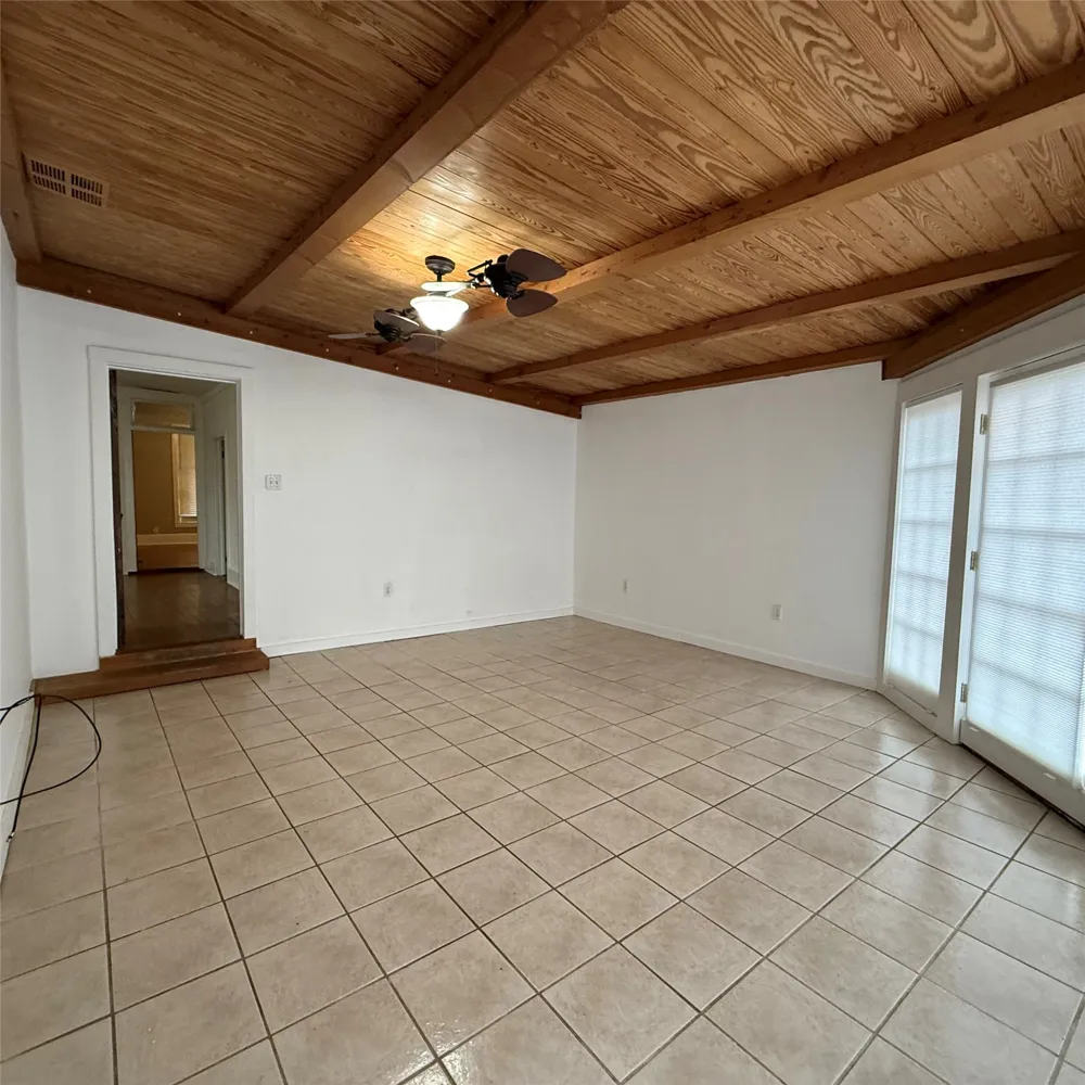 1604 S Austin Avenue Georgetown, TX 78626