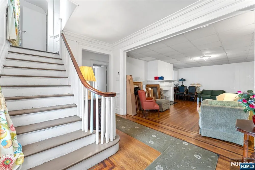 78-80 Girard Place Newark, NJ 07108