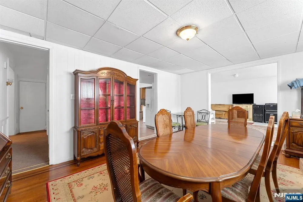 78-80 Girard Place Newark, NJ 07108