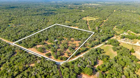 1079 Private Road 1051