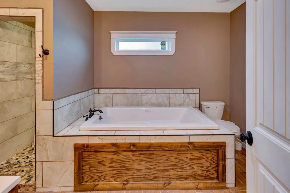 1207 Friar Road Cuero, TX 77954