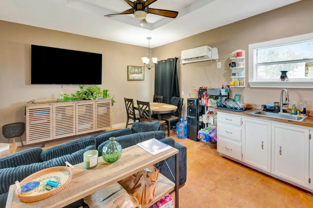 1207 Friar Road Cuero, TX 77954