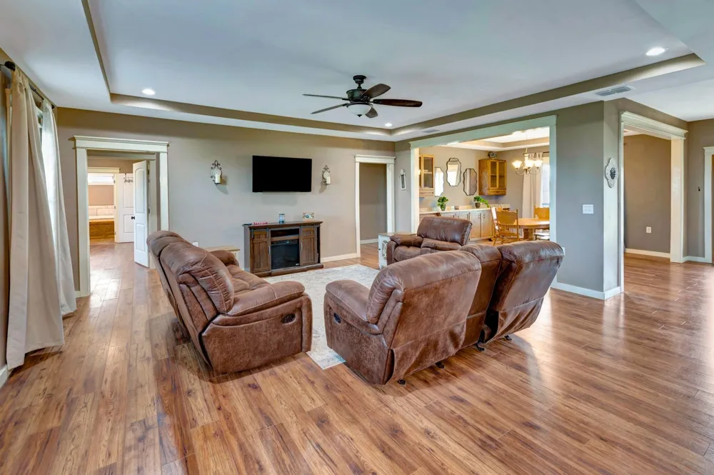 1207 Friar Road Cuero, TX 77954