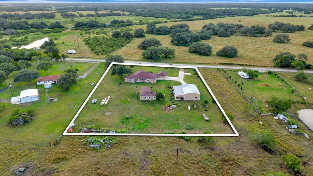1207 Friar Road Cuero, TX 77954