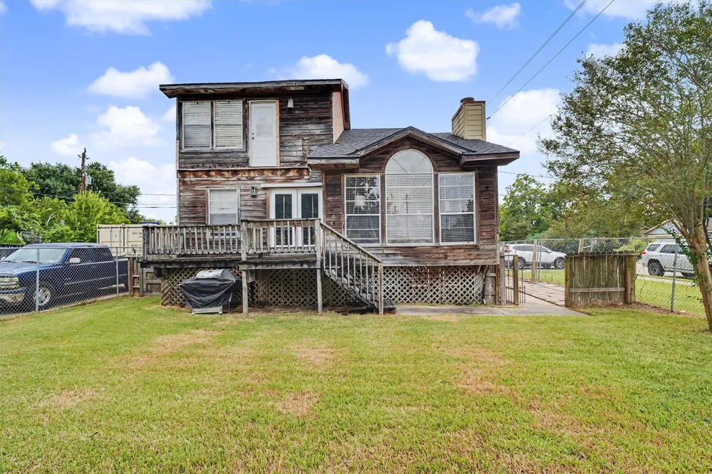 423 S 4th Street La Porte, TX 77571
