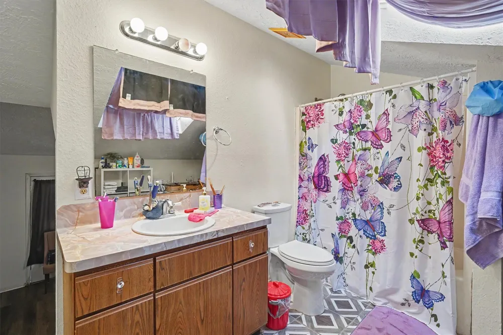 423 S 4th Street La Porte, TX 77571