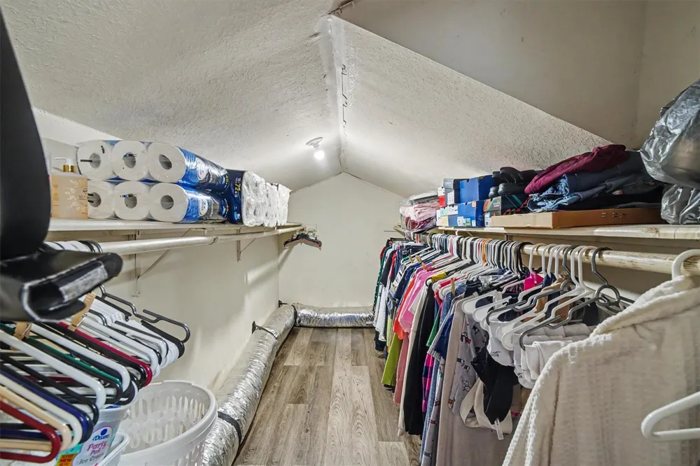 423 S 4th Street La Porte, TX 77571