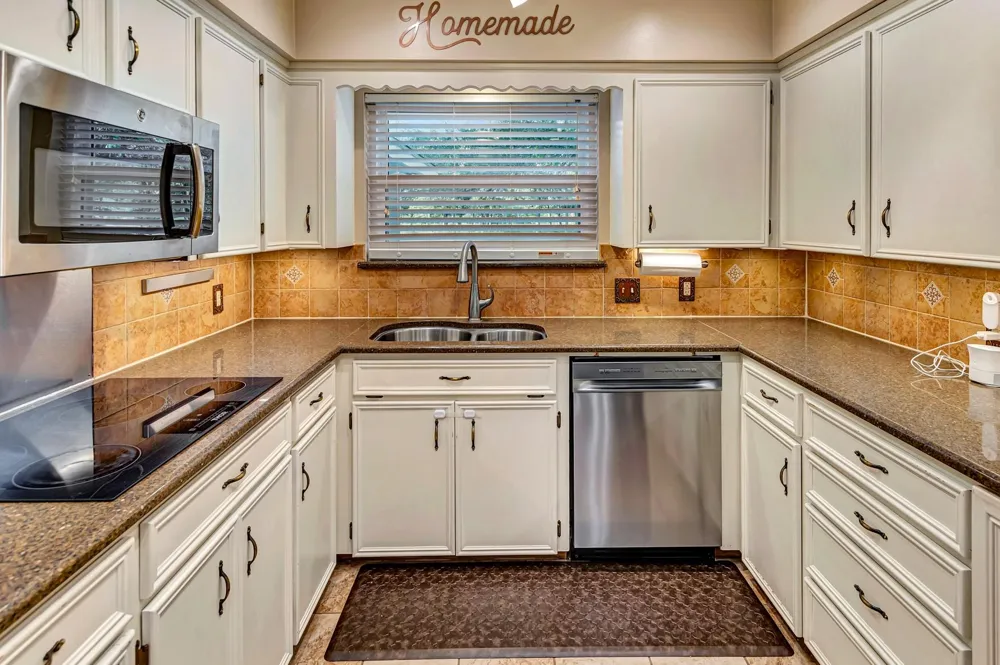 351 Sulphur Estates Road Victoria, TX 77905