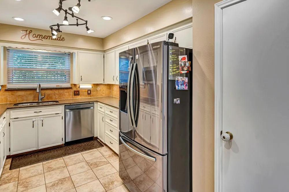 351 Sulphur Estates Road Victoria, TX 77905