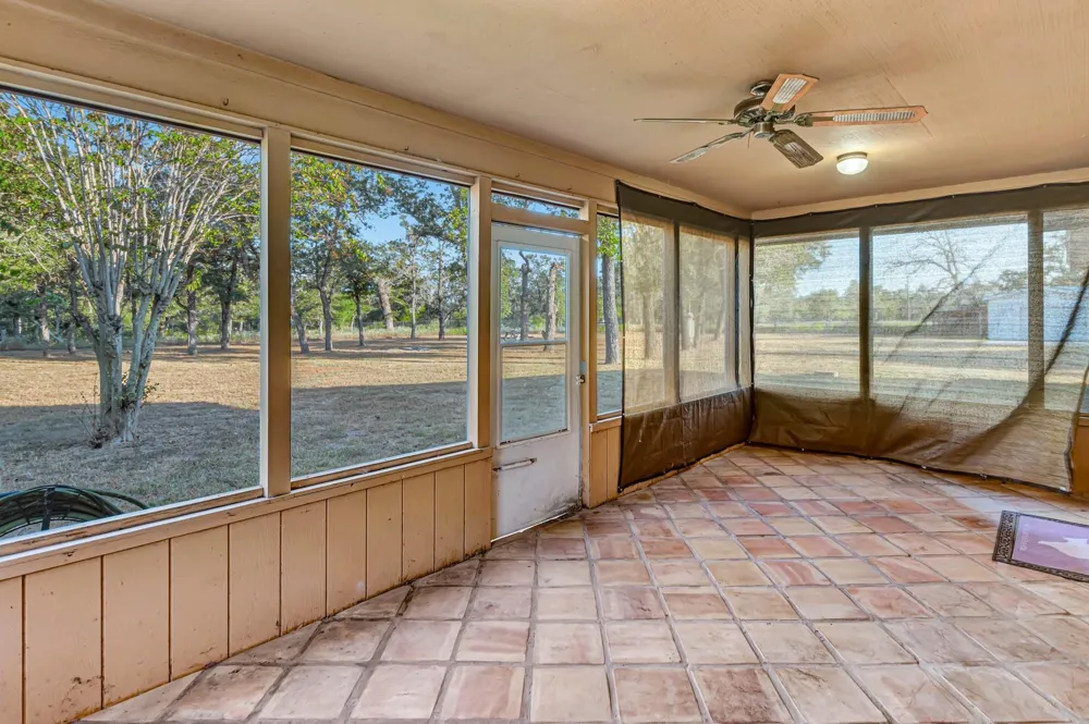 351 Sulphur Estates Road Victoria, TX 77905
