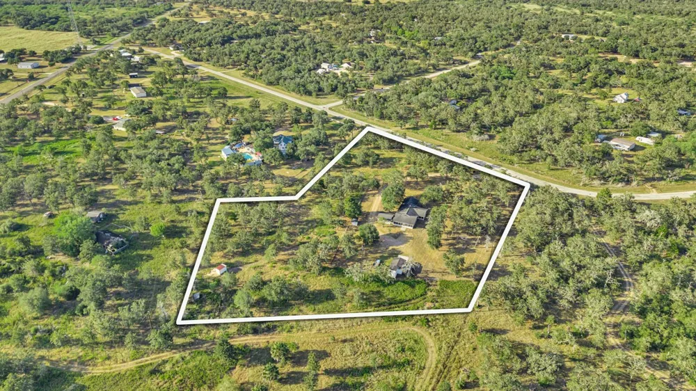 351 Sulphur Estates Road Victoria, TX 77905