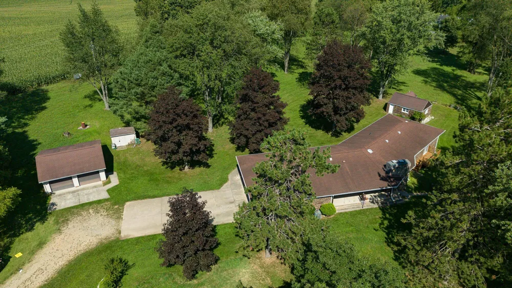 50295 St Joseph Street Paw Paw, MI 49079
