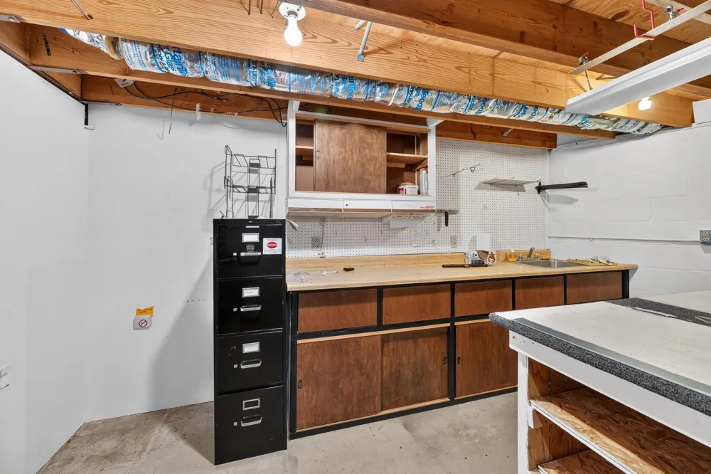 50295 St Joseph Street Paw Paw, MI 49079