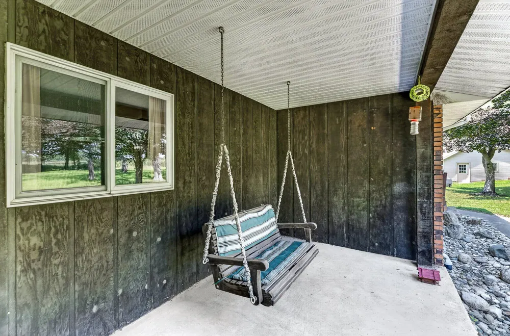 50295 St Joseph Street Paw Paw, MI 49079