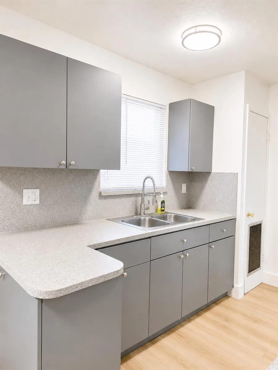 2738 FILLMORE STREET Hollywood, FL 33020