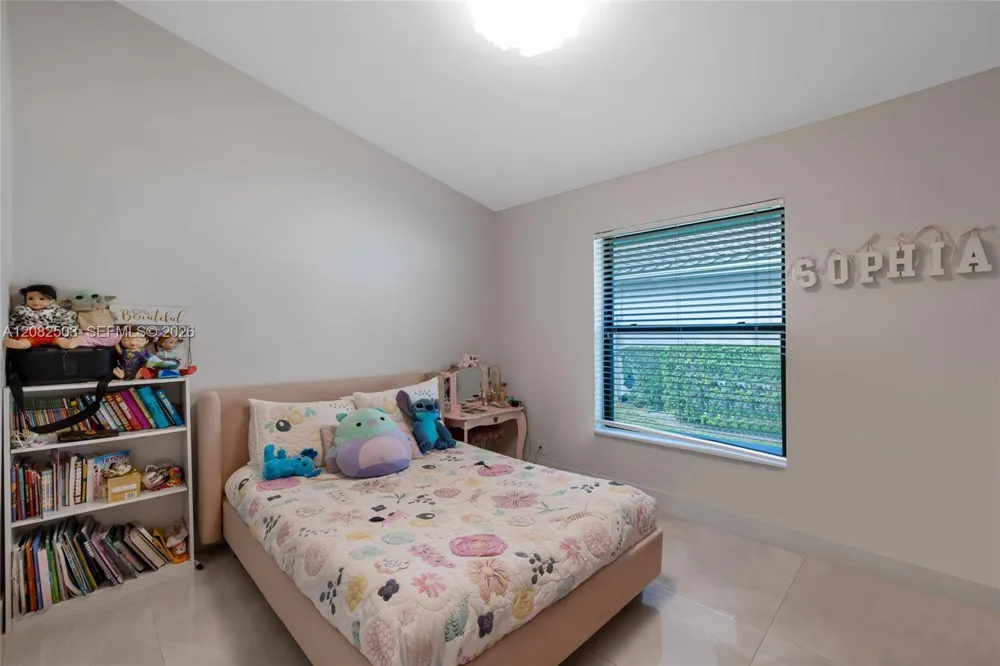 6586 NW 97th Dr Parkland, FL 33076