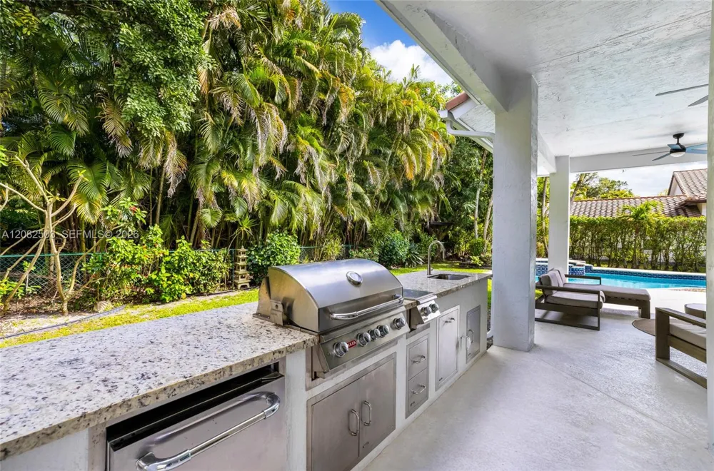 6586 NW 97th Dr Parkland, FL 33076