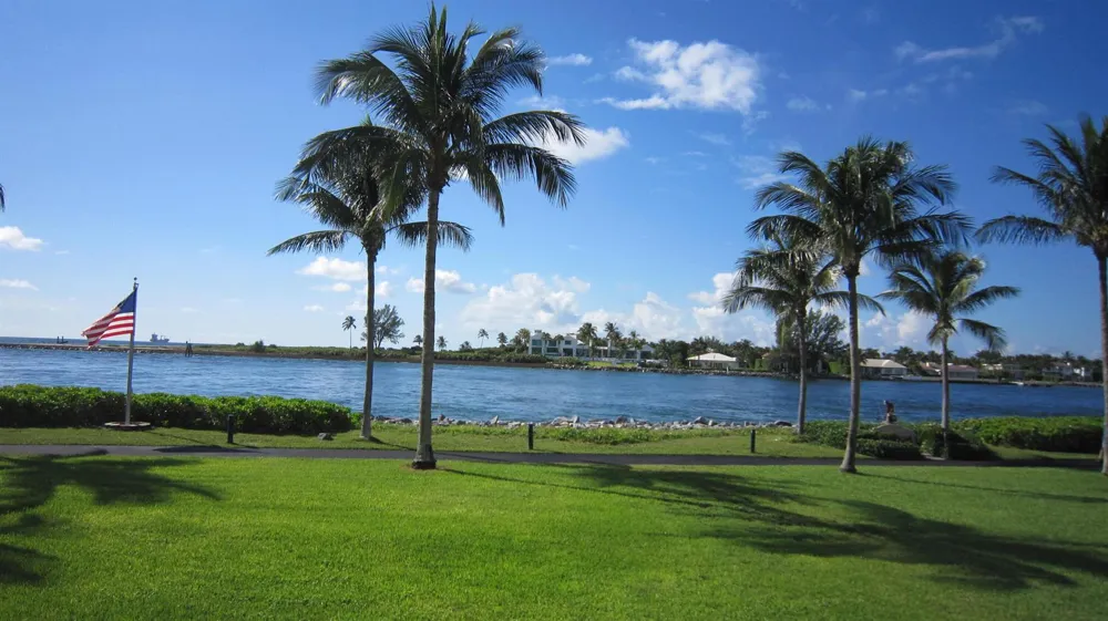 308 Inlet Way #3 Palm Beach Shores, FL 33404