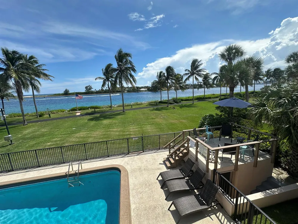 308 Inlet Way #3 Palm Beach Shores, FL 33404