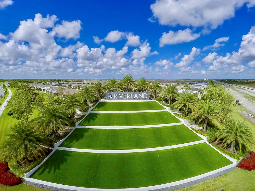 10748 SW Matisse Lane Port St. Lucie, FL 34987