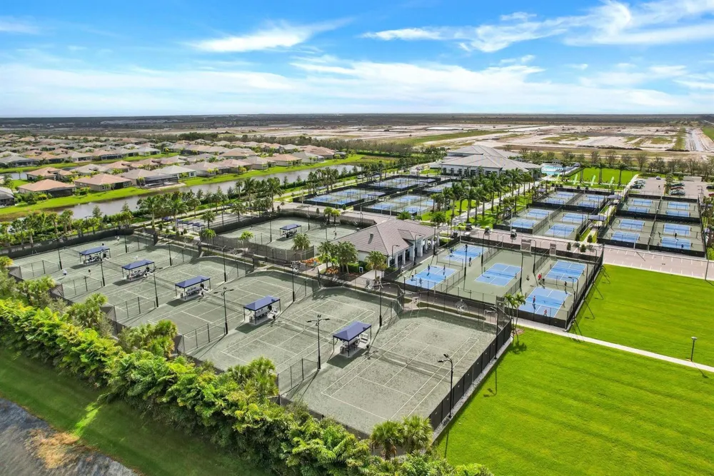 10748 SW Matisse Lane Port St. Lucie, FL 34987