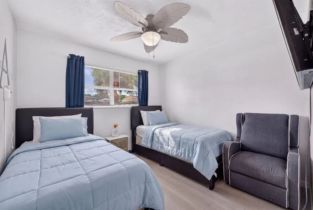 910 NW 17TH AVENUE Fort Lauderdale, FL 33311