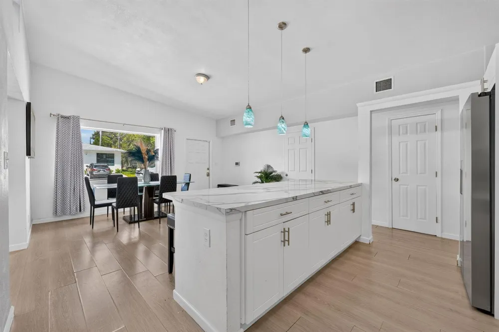 910 NW 17TH AVENUE Fort Lauderdale, FL 33311