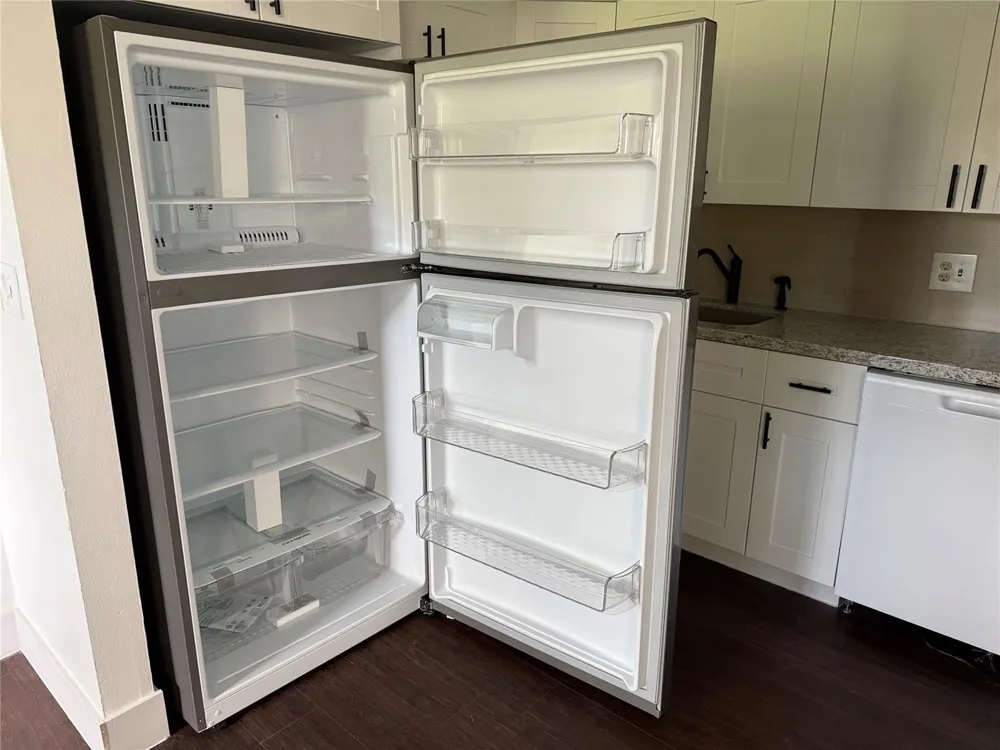 3081 NW 47TH TERRACE #107 Lauderdale Lakes, FL 33313