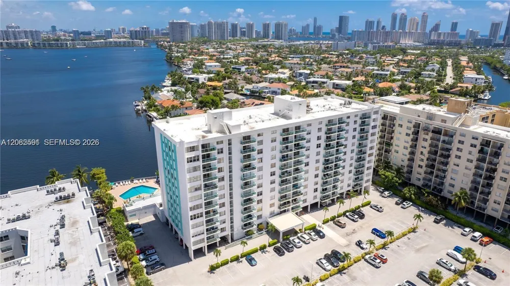 2841 NE 163rd St #402 North Miami Beach, FL 33160
